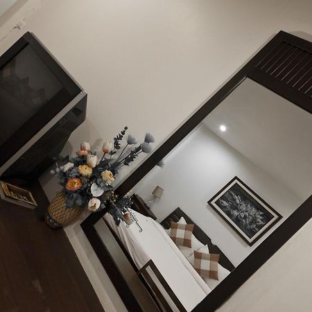 Tree House Hotel Sisaket Exterior foto